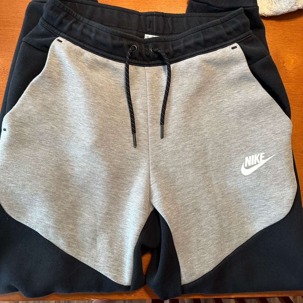 Nike fleece tech joggers